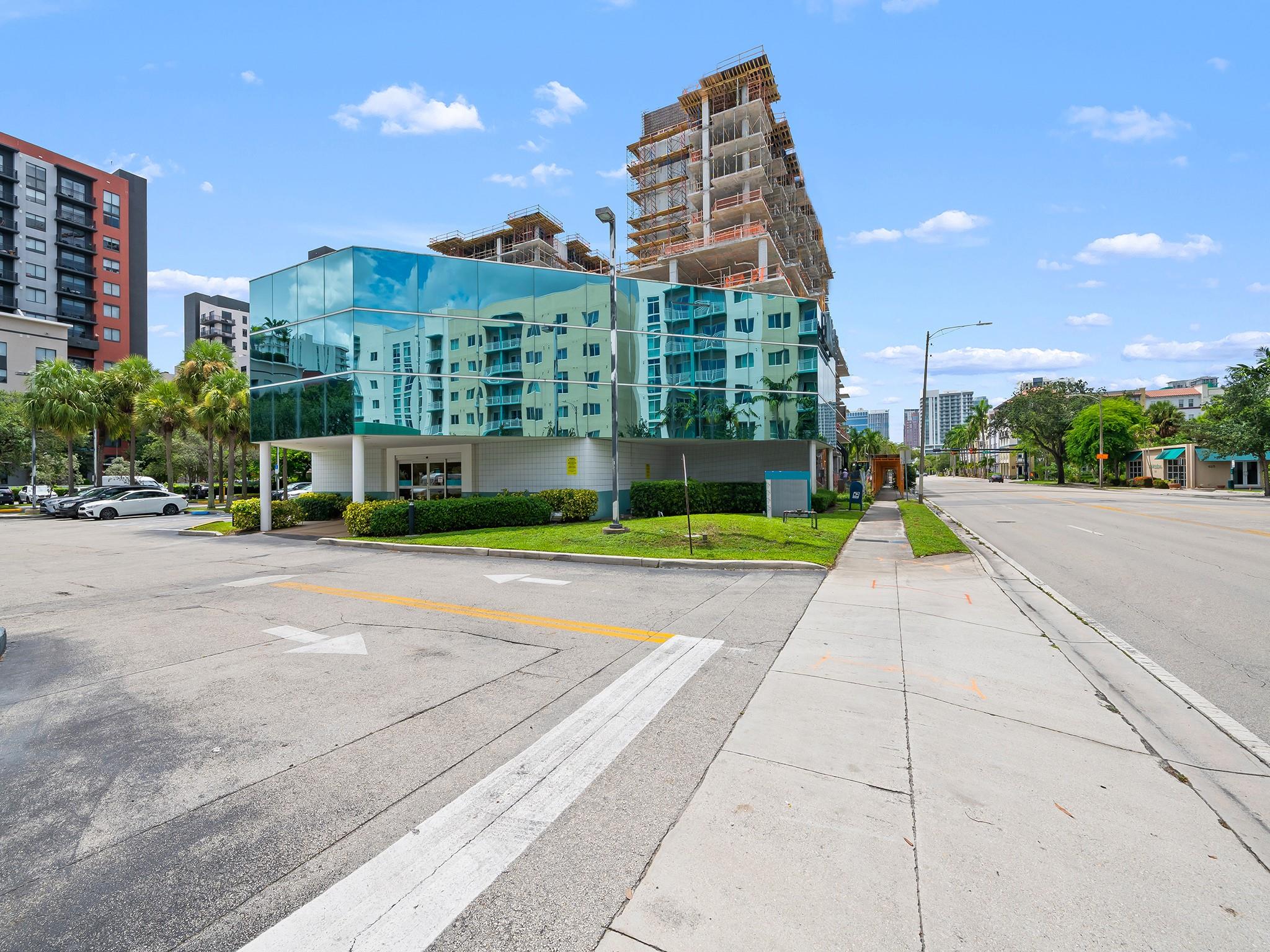 Rare opportunity to lease the entire top floor of a modern, glass-wrapped office building in Flagler Village—one of Fort Lauderdale’s fastest-growing districts. Surrounded by major developments like Motif, EON, FATVillage, and Searstown, the property offers walkable access to retail, dining, and residential. Just minutes from Las Olas Blvd, Downtown, and the Brightline station, with direct access to Miami, West Palm Beach, and Orlando. Features include floor-to-ceiling glass, city views, elevator access, full-floor privacy, and ample on-site parking. Ideal for companies seeking visibility, convenience, and long-term success in a vibrant urban setting.
Available SF: 7,048 SqFt
Rate: $25 (NNN est. $8.03)
Parking: 54 Spaces