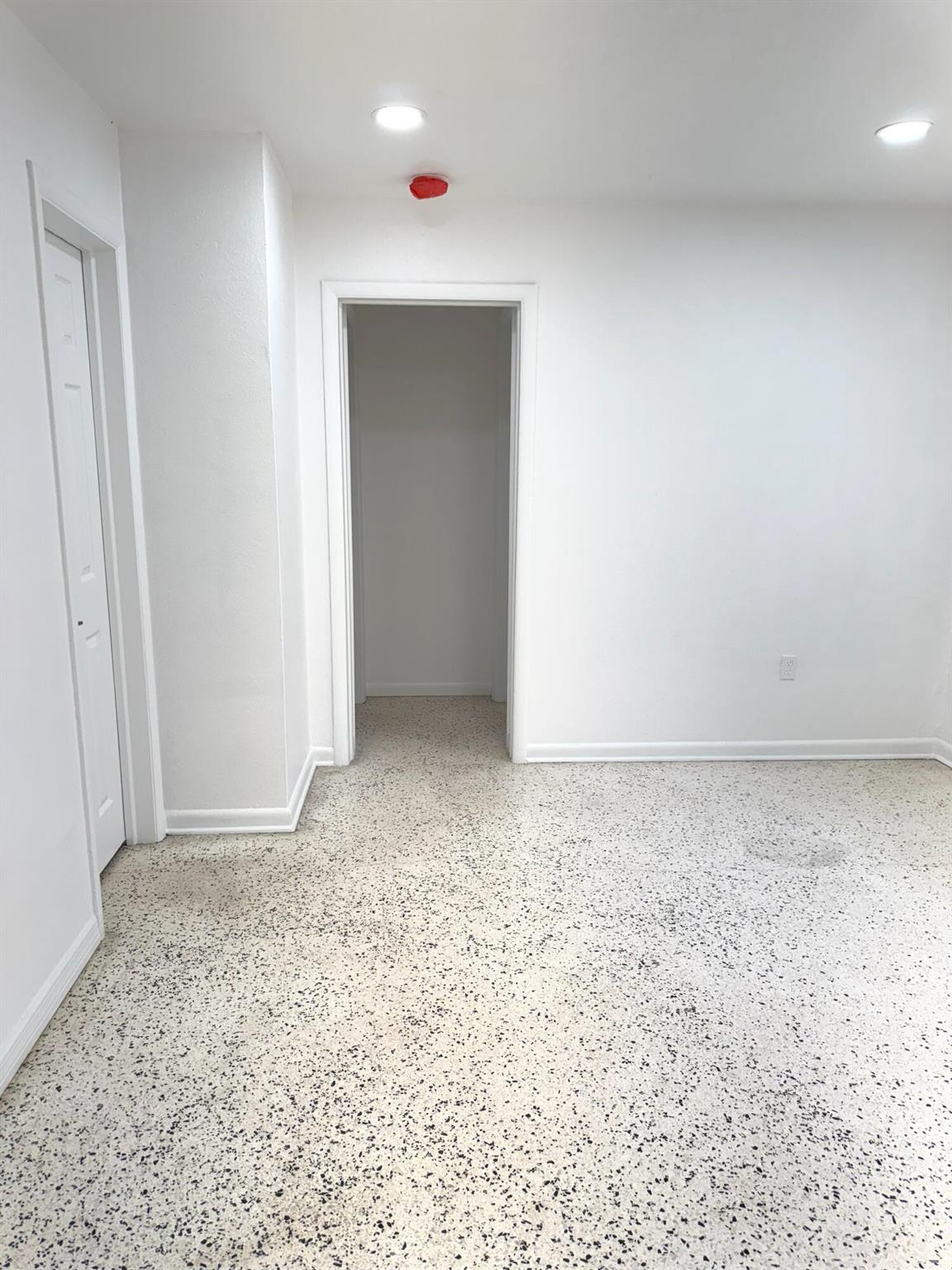 225 SW 2nd Street 1