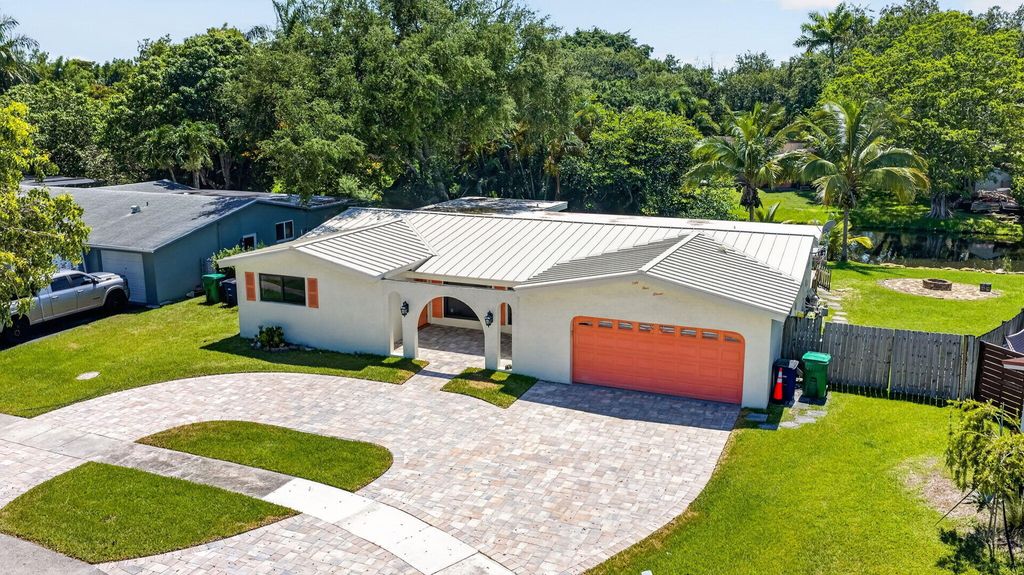 Photo of 5411 SW 94th Avenue, Cooper City, FL 33328 (MLS # B26045002)