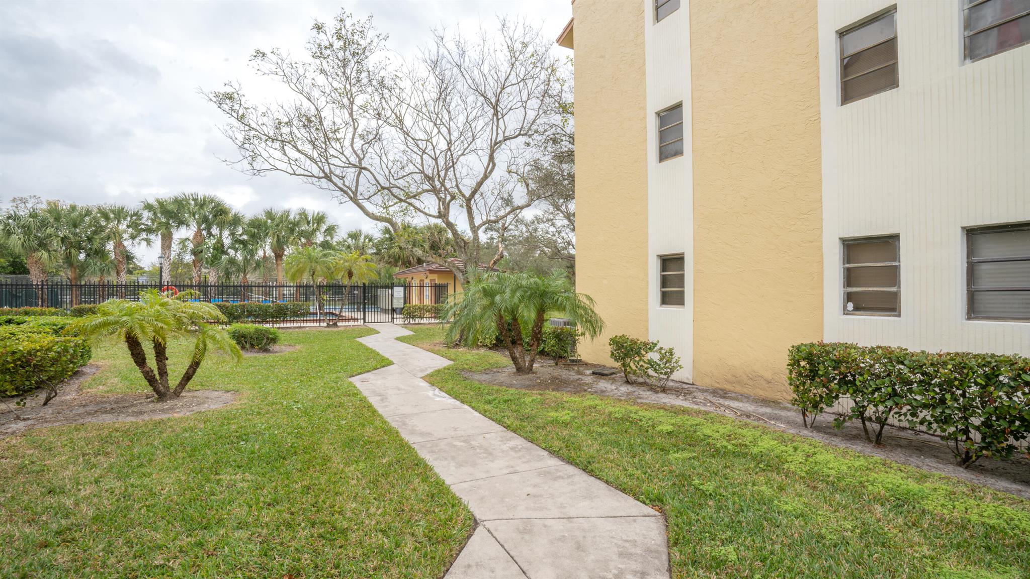 2015 Coral Ridge Drive S108