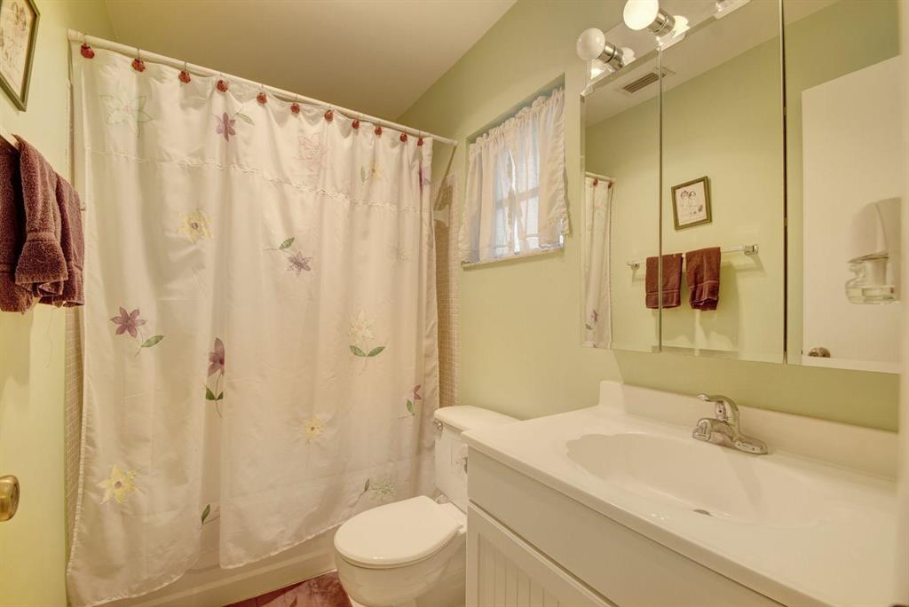 PALM GREENS AT VILLA DEL RAY COND PHASE
1,2,2-A,2 - Residential