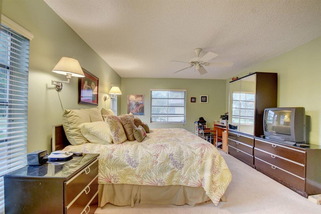 PALM GREENS AT VILLA DEL RAY COND PHASE
1,2,2-A,2 - Residential