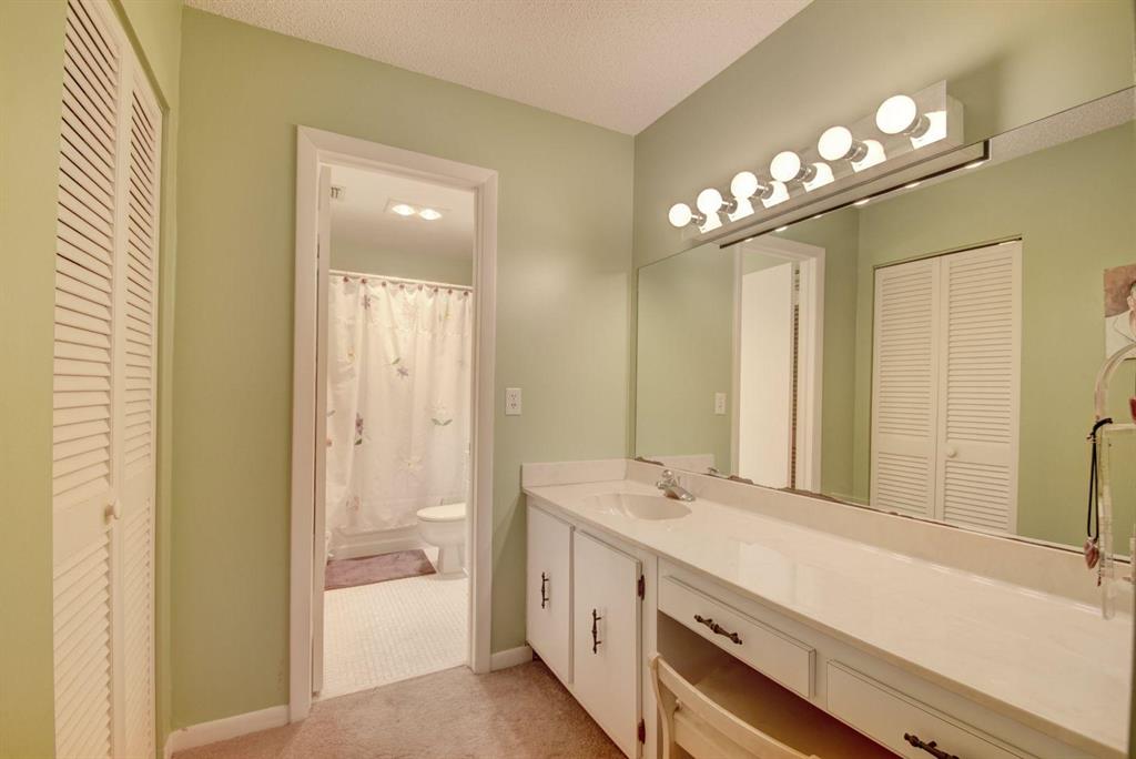 PALM GREENS AT VILLA DEL RAY COND PHASE
1,2,2-A,2 - Residential