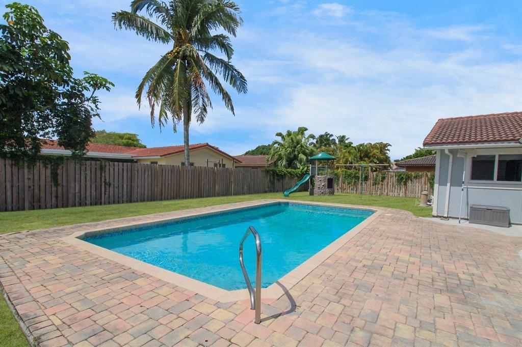 Coral Spgs Country Club - Residential Lease