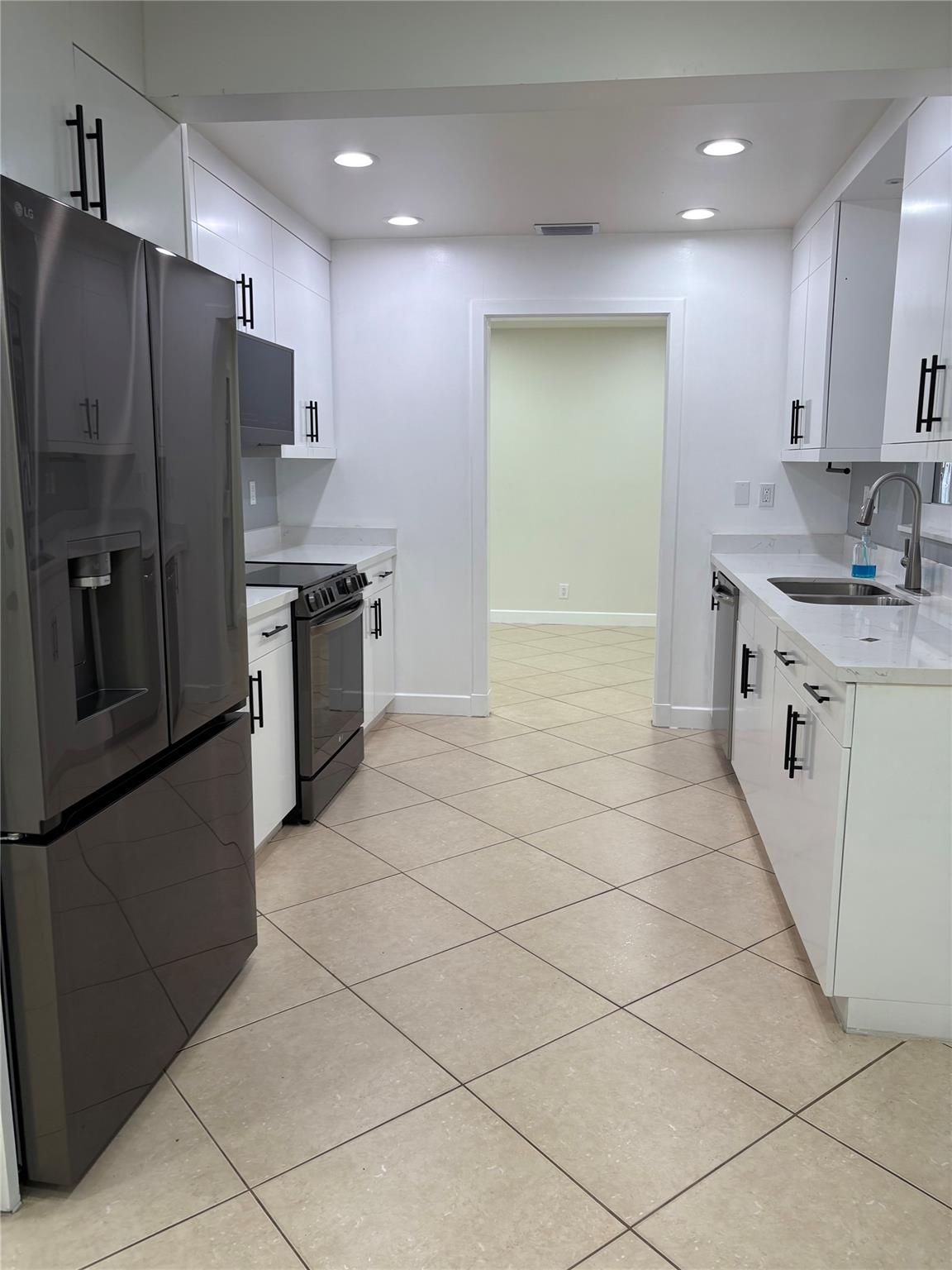 Coral Spgs Country Club - Residential Lease