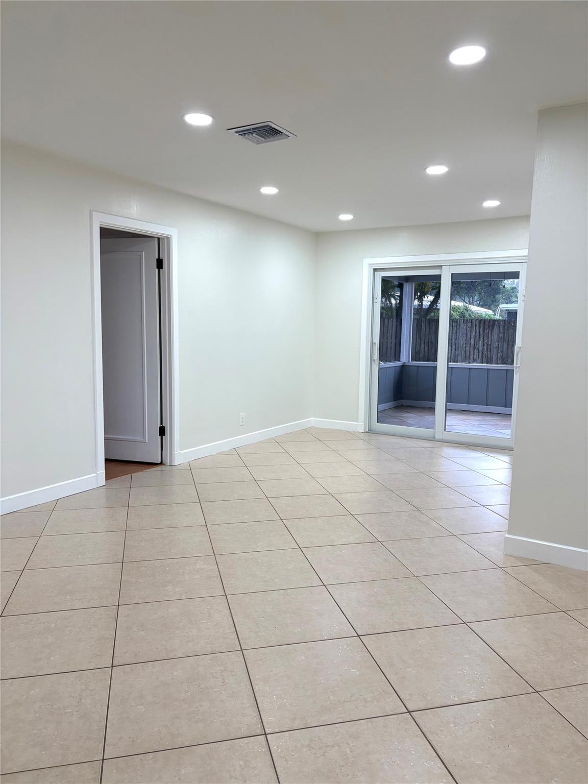 Coral Spgs Country Club - Residential Lease