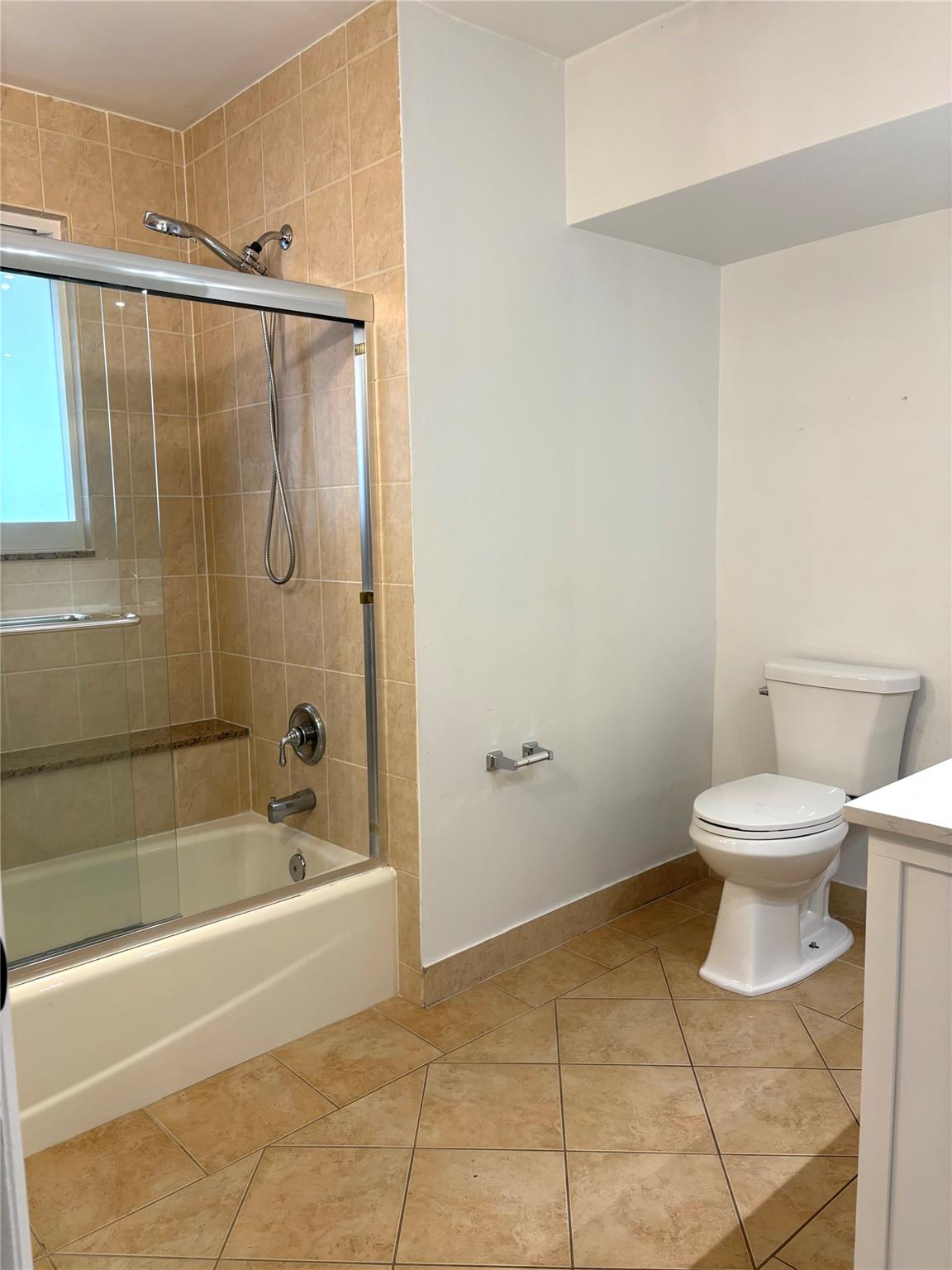 Coral Spgs Country Club - Residential Lease