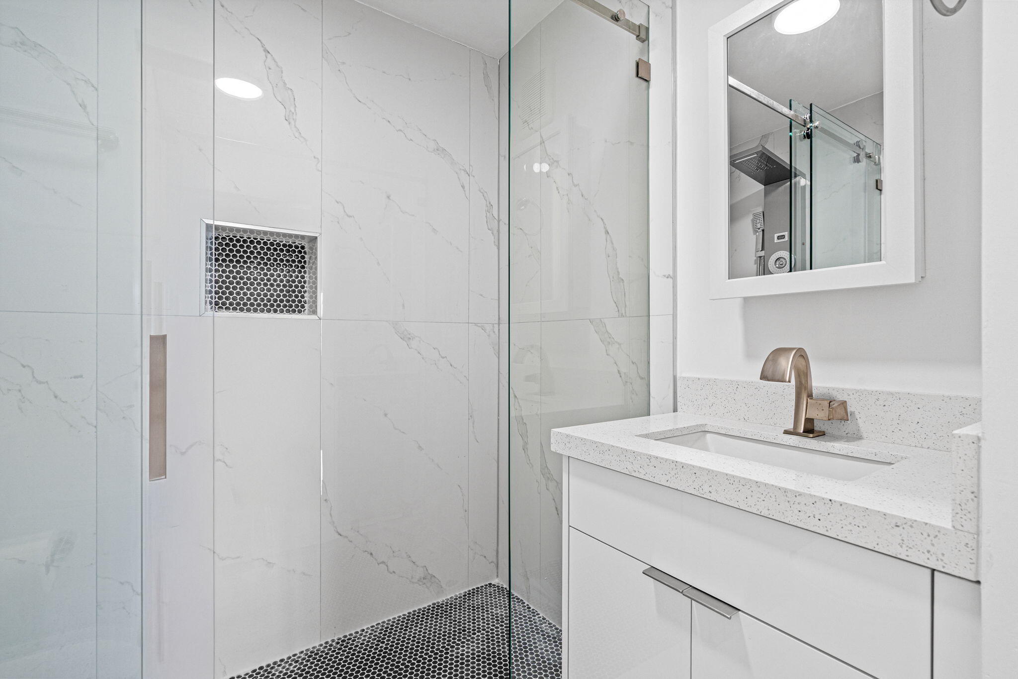 WEST LAKE VILLAGE II CONDO PH V - Residential Lease