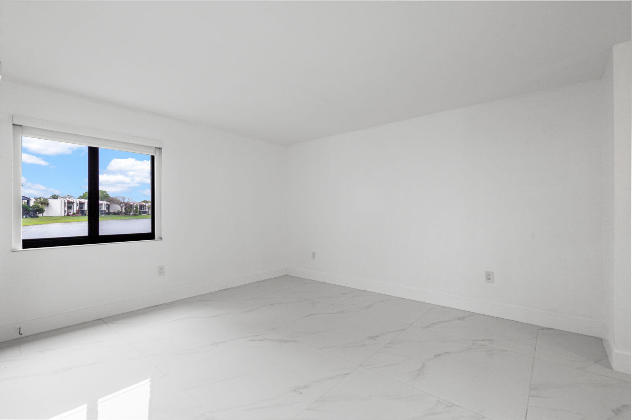 WEST LAKE VILLAGE II CONDO PH V - Residential Lease