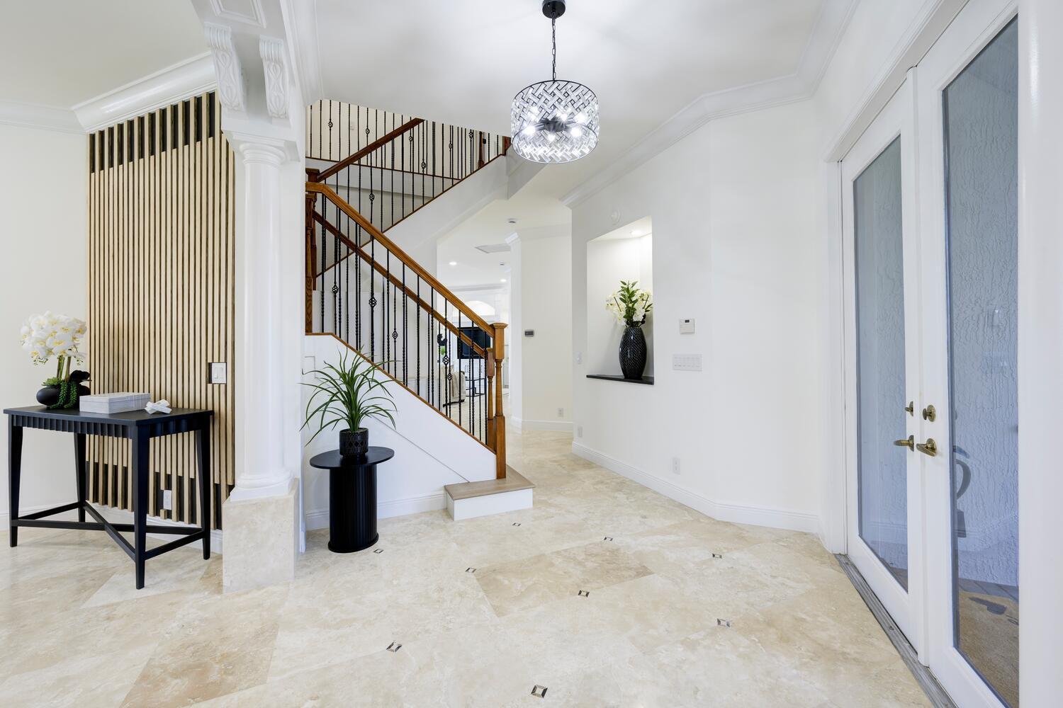 6484 Paradise Cove