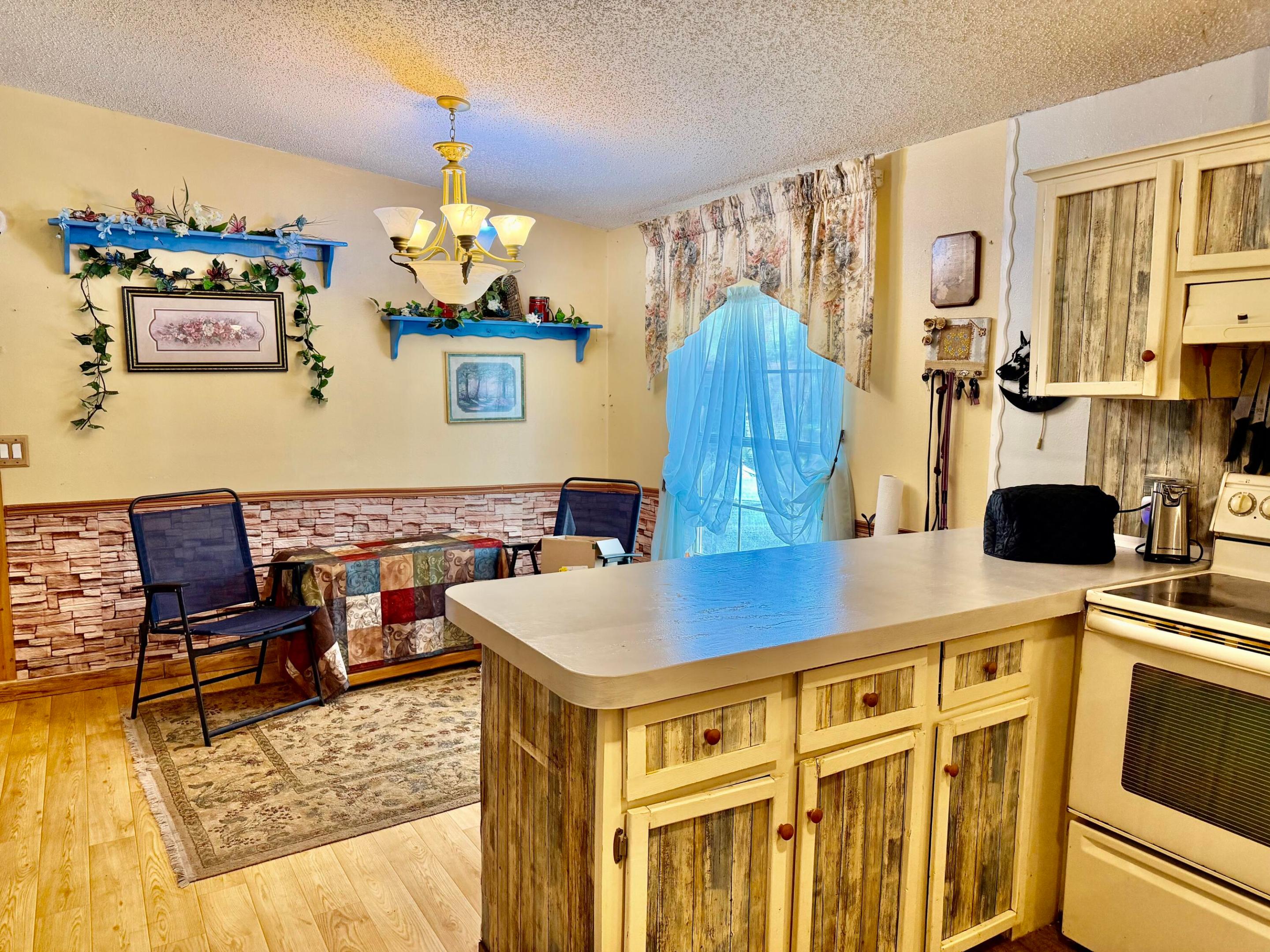 PINE OAKS VILLAGE NO 1 - Residential