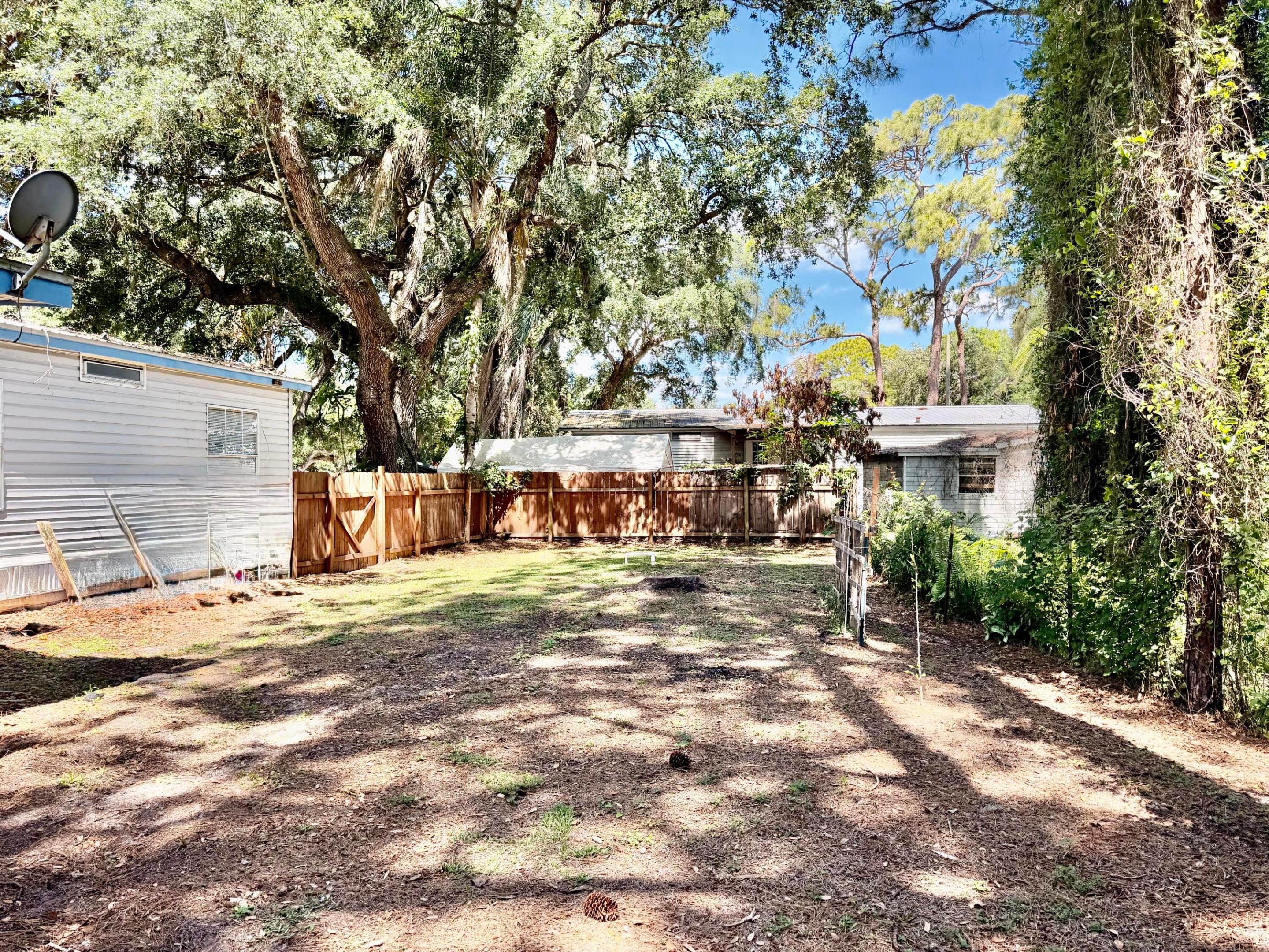 PINE OAKS VILLAGE NO 1 - Residential