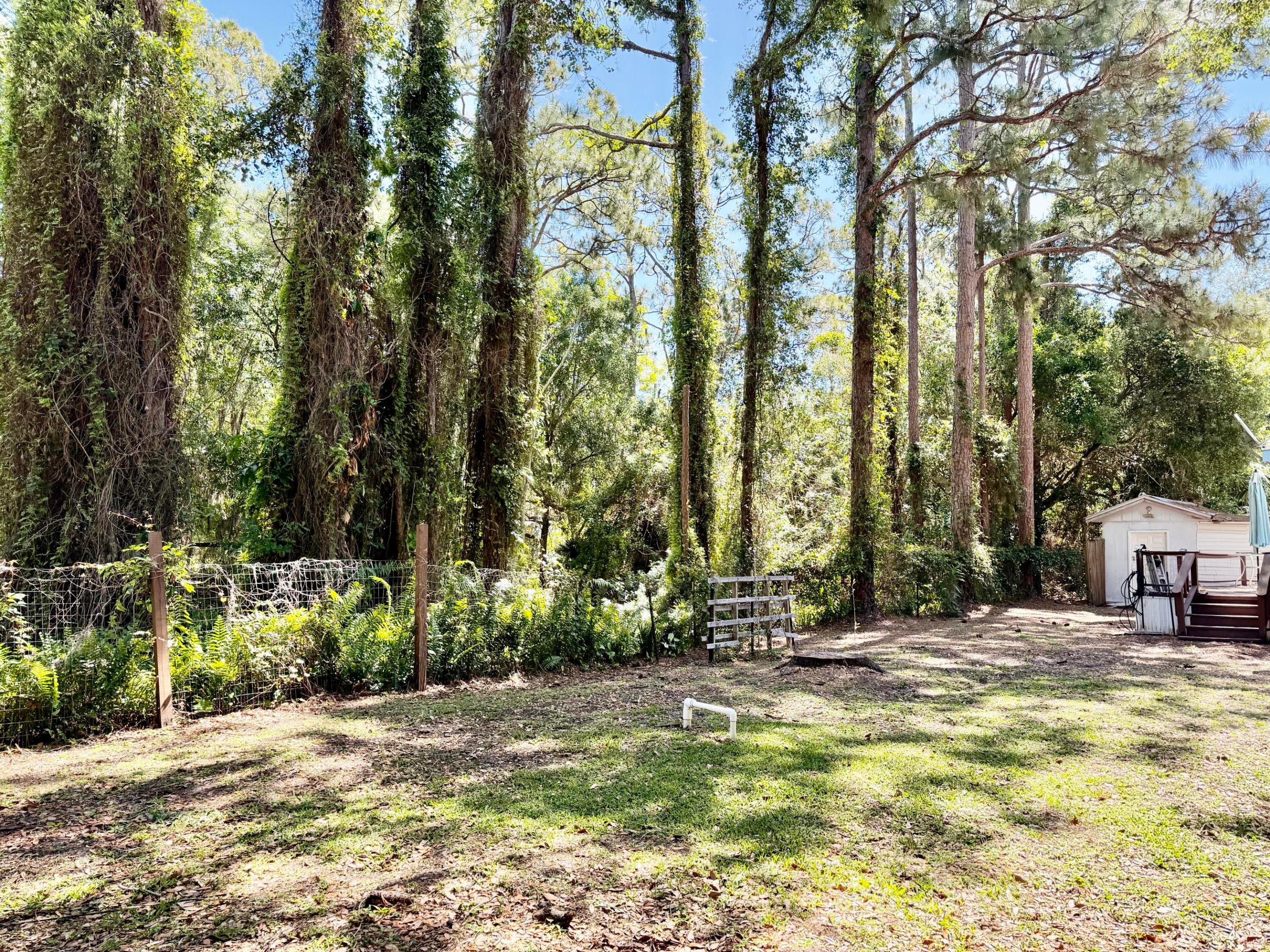 PINE OAKS VILLAGE NO 1 - Residential