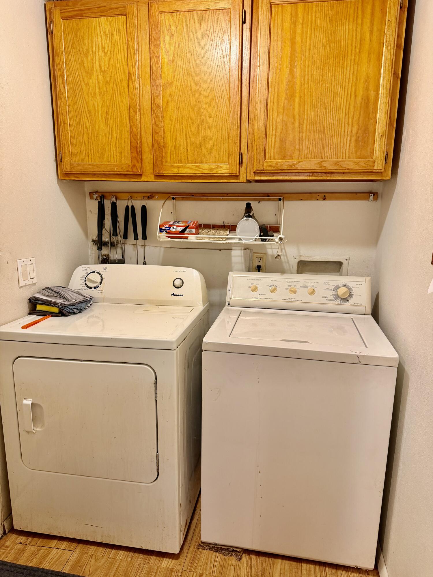 PINE OAKS VILLAGE NO 1 - Residential