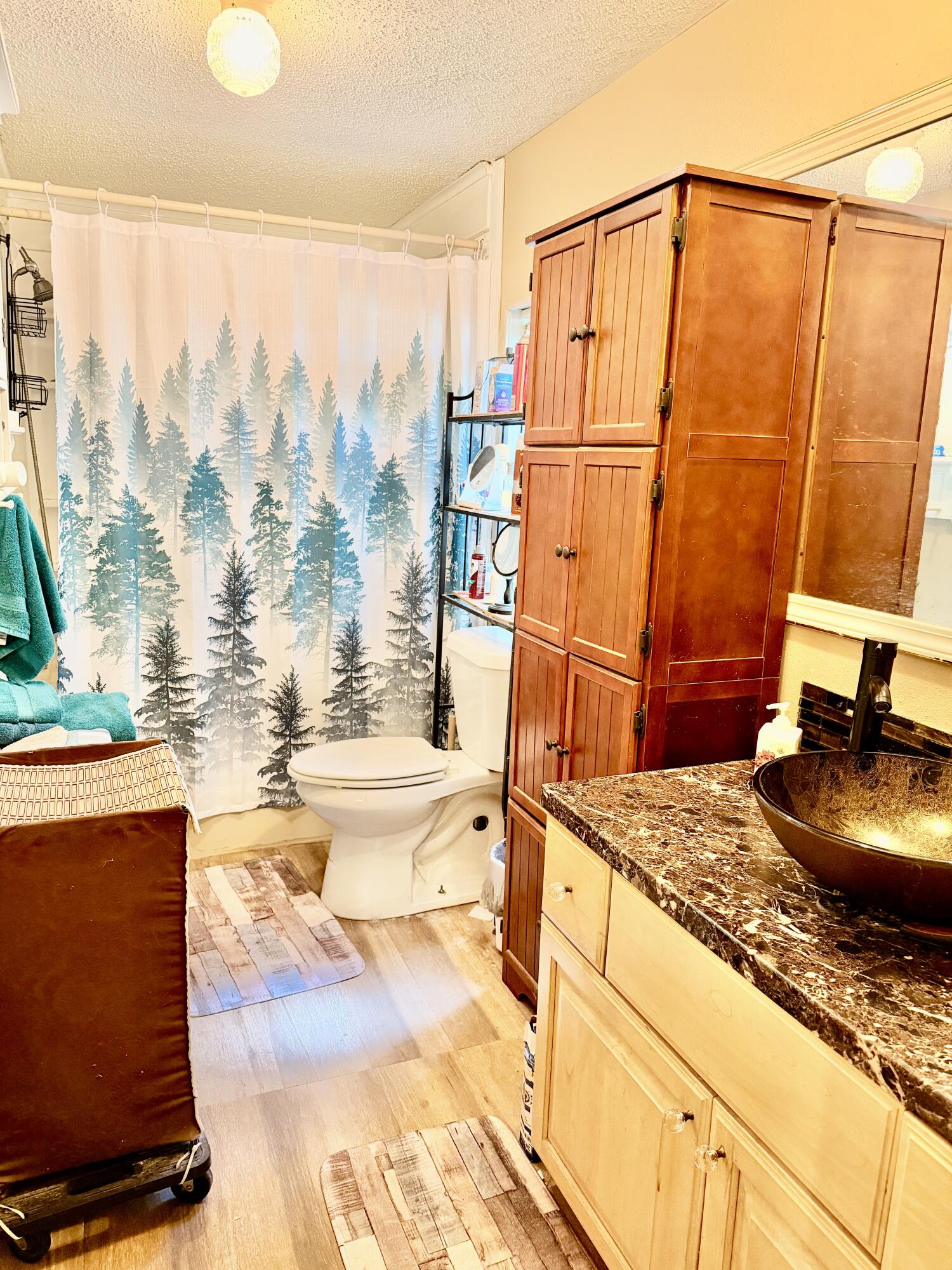 PINE OAKS VILLAGE NO 1 - Residential