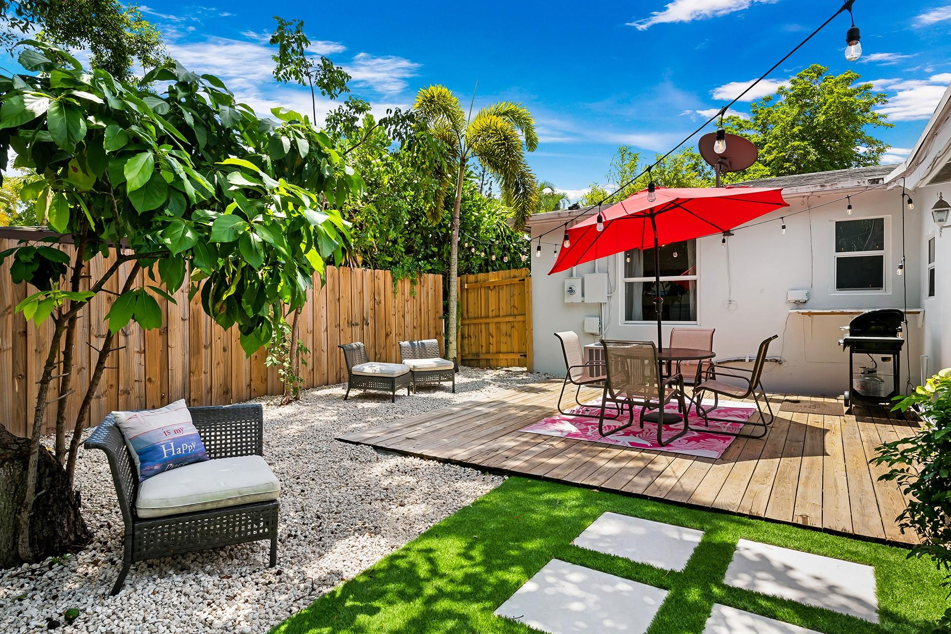 LAUDERDALE - Residential