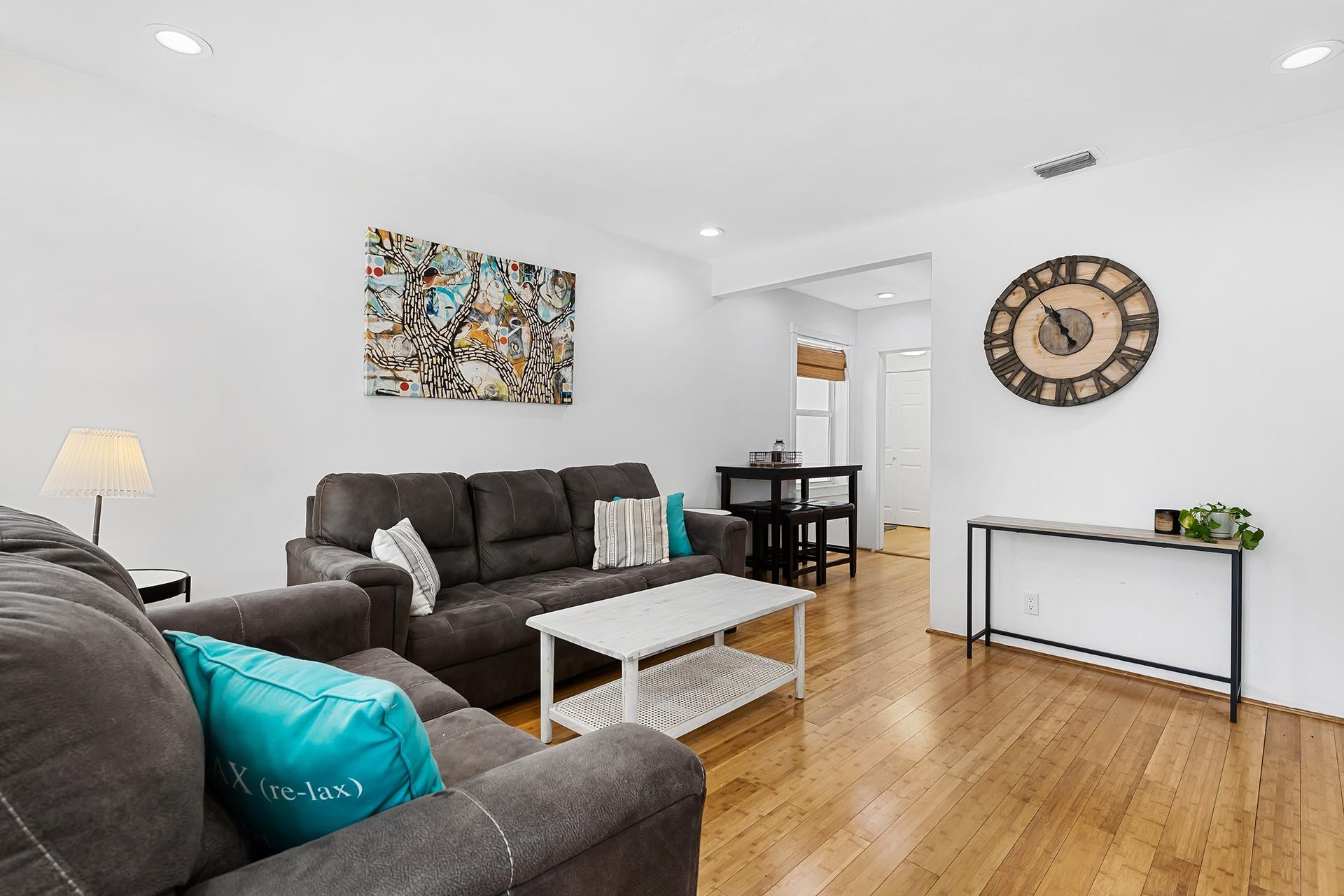 LAUDERDALE - Residential