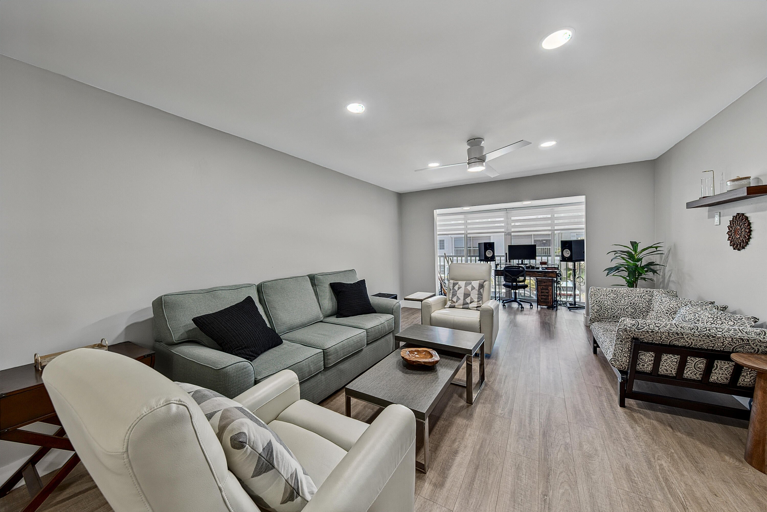 6457 BAY CLUB Drive 3