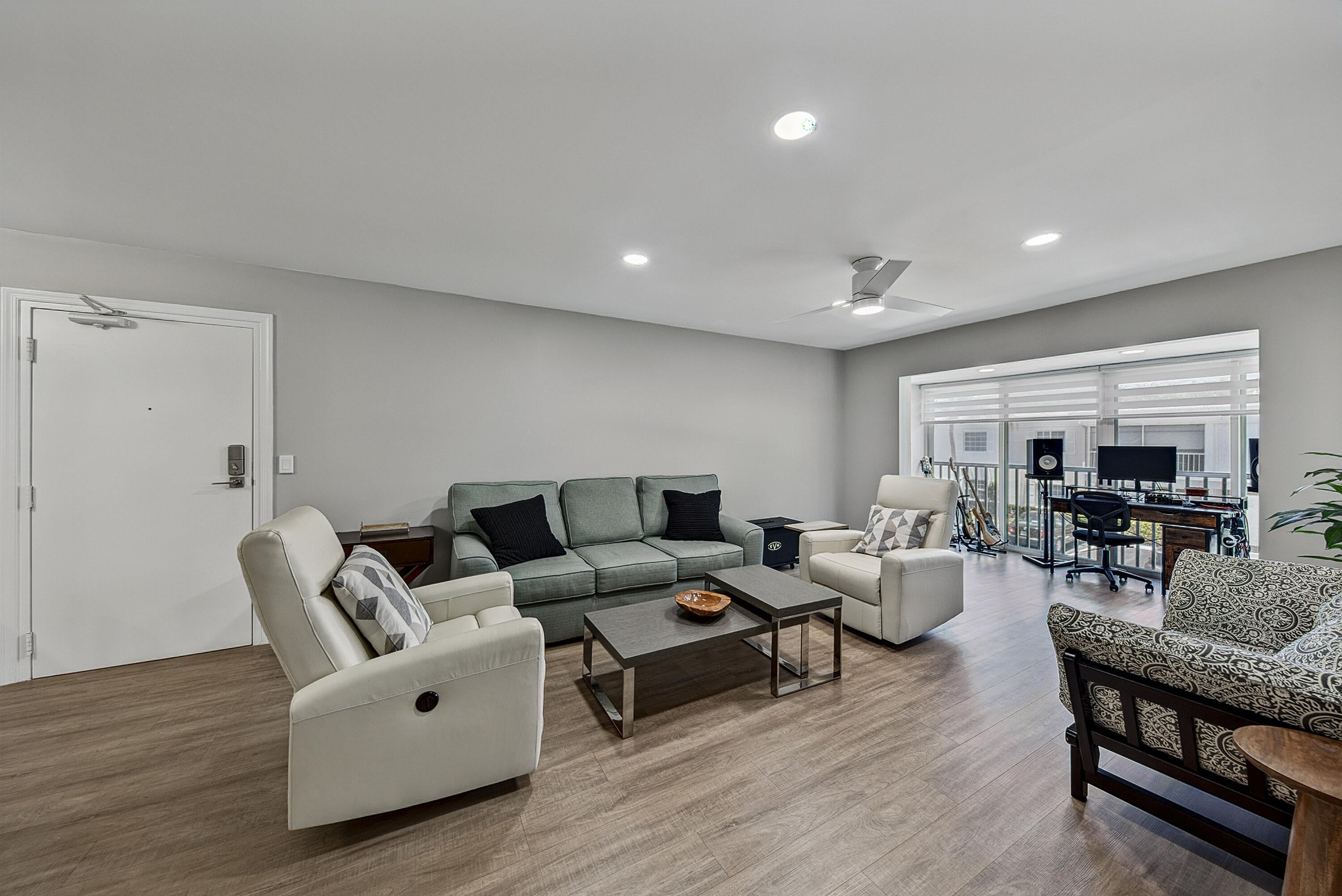 6457 BAY CLUB Drive 3