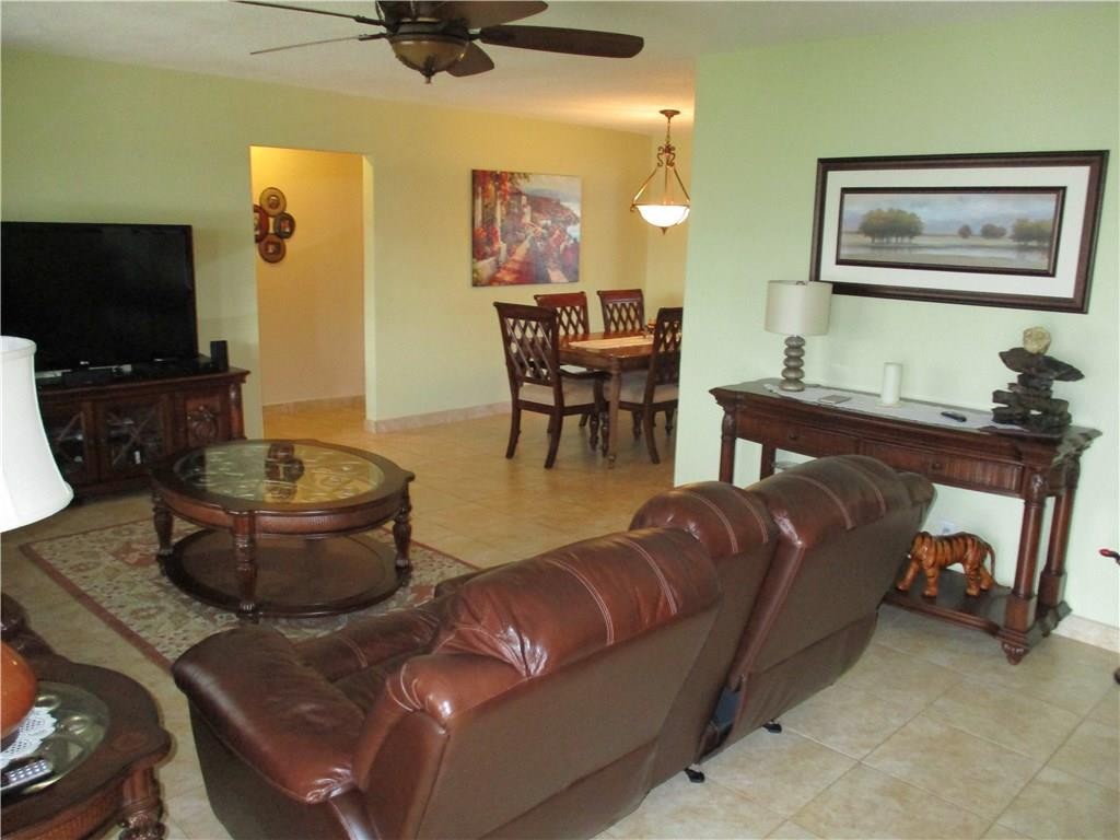 Mainlands Of Tamarac Lake - Residential