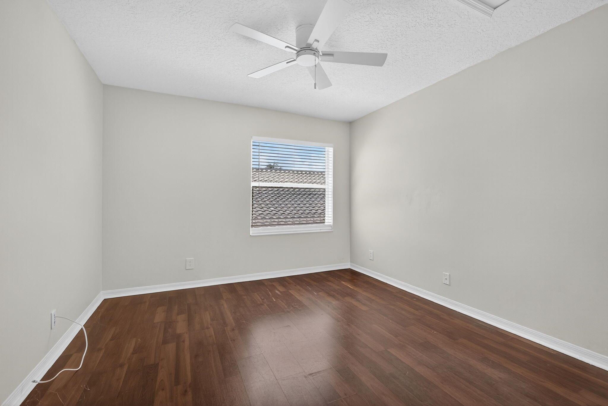 ORANGE POINT TR B - Residential Lease