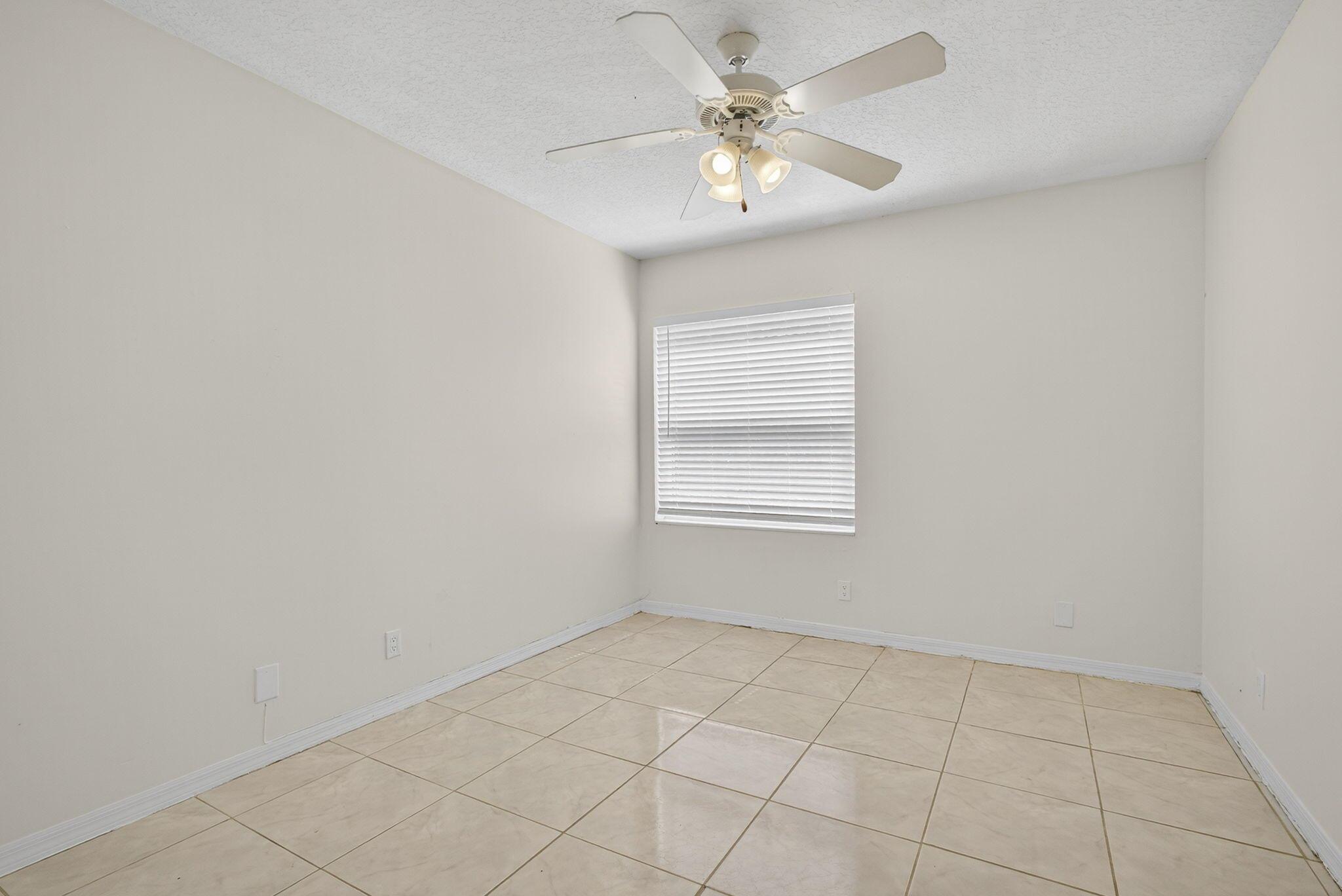 ORANGE POINT TR B - Residential Lease