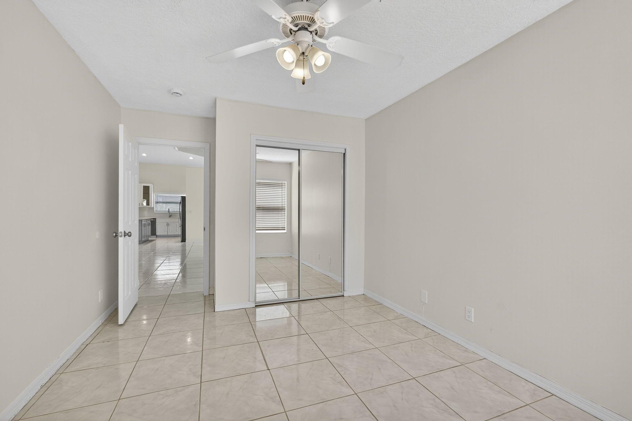 ORANGE POINT TR B - Residential Lease