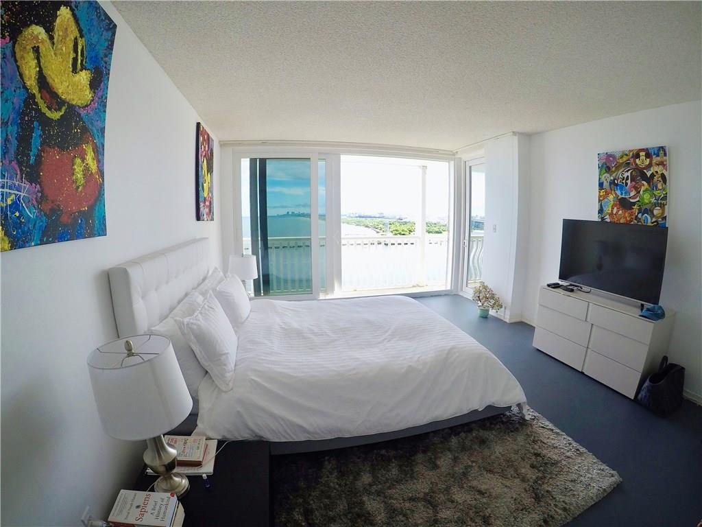 POINT OF AMERICAS - Residential