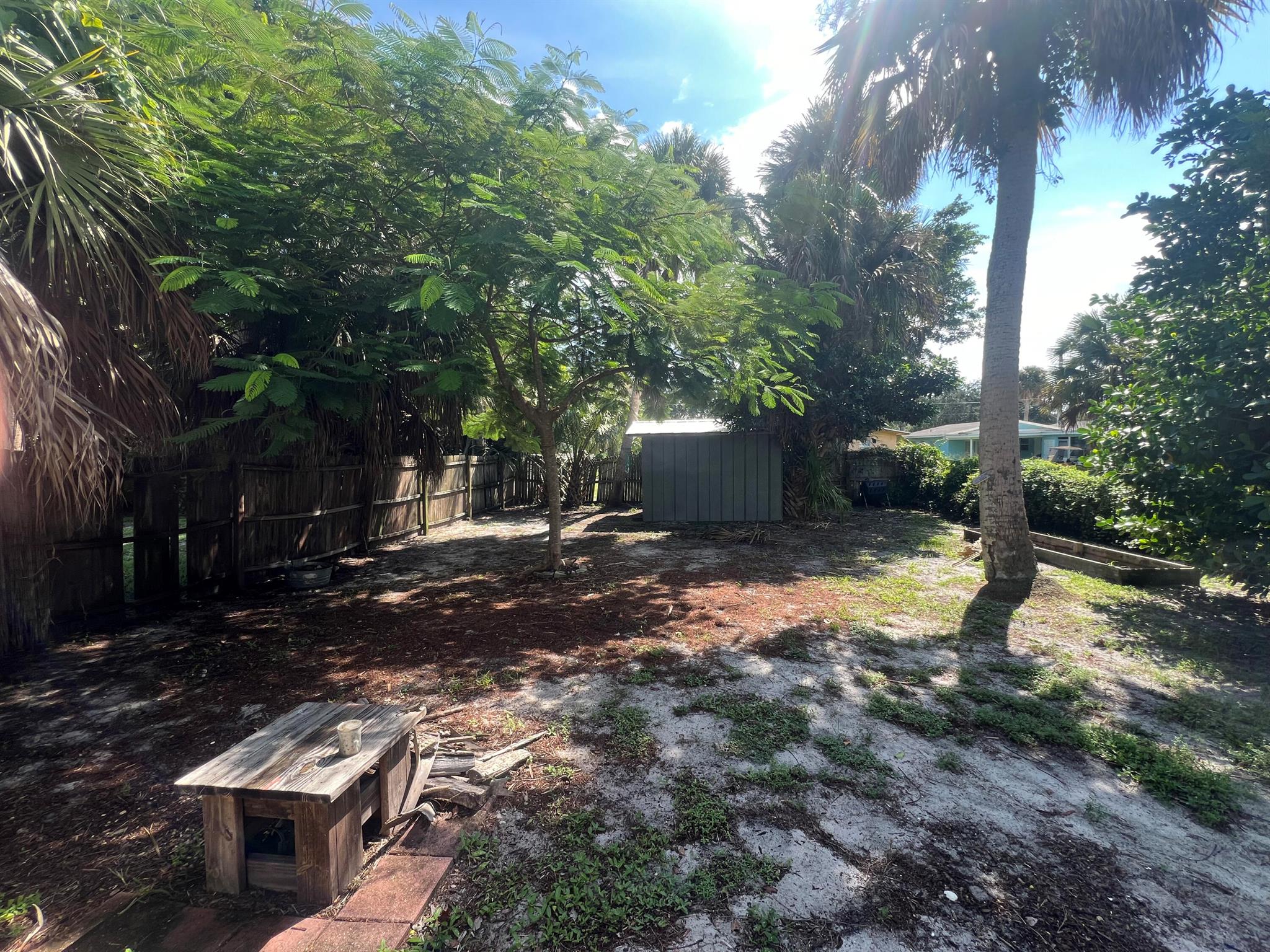 BROADWAY - Residential Lease