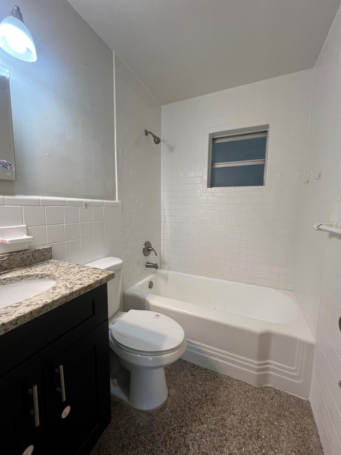 BROADWAY - Residential Lease