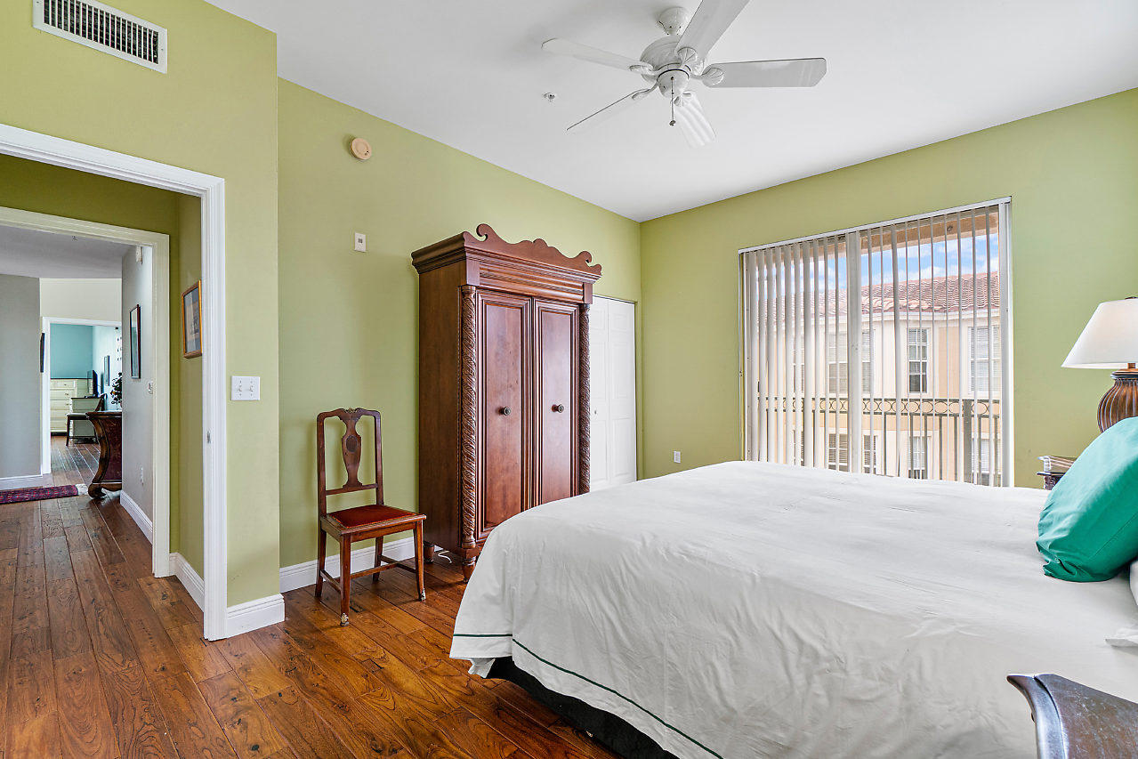 ST ANDREWS AT POLO CLUB - Residential Lease