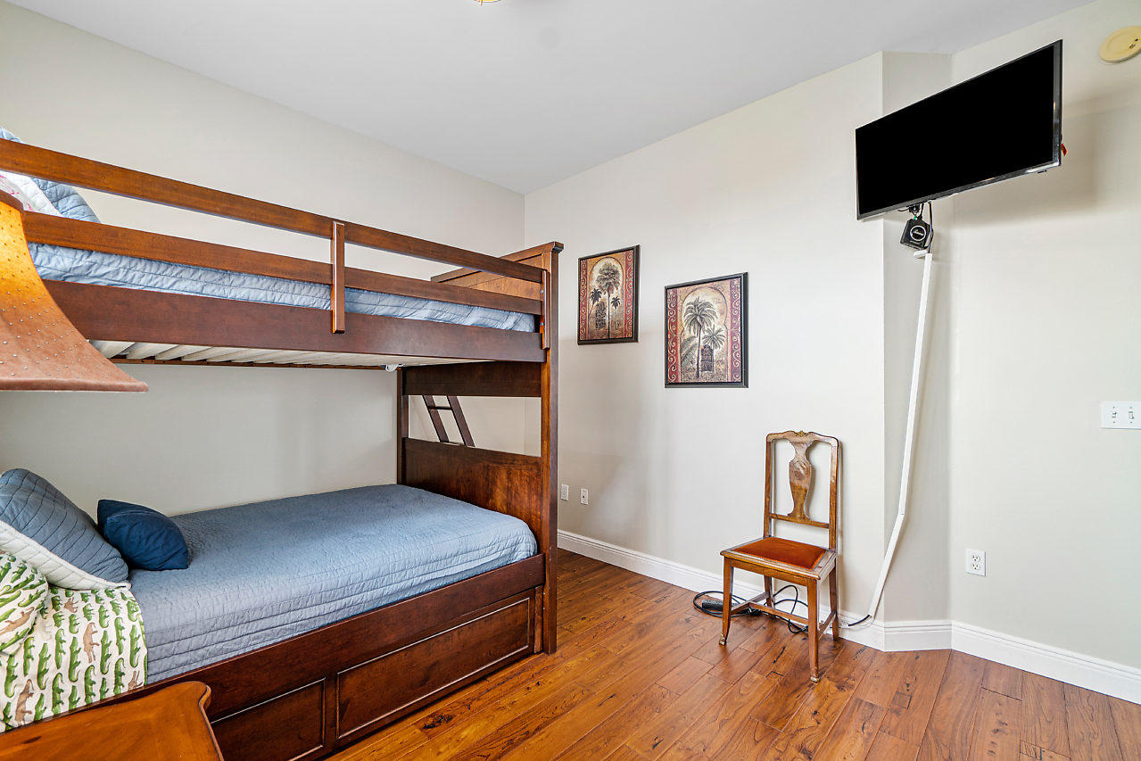 ST ANDREWS AT POLO CLUB - Residential Lease