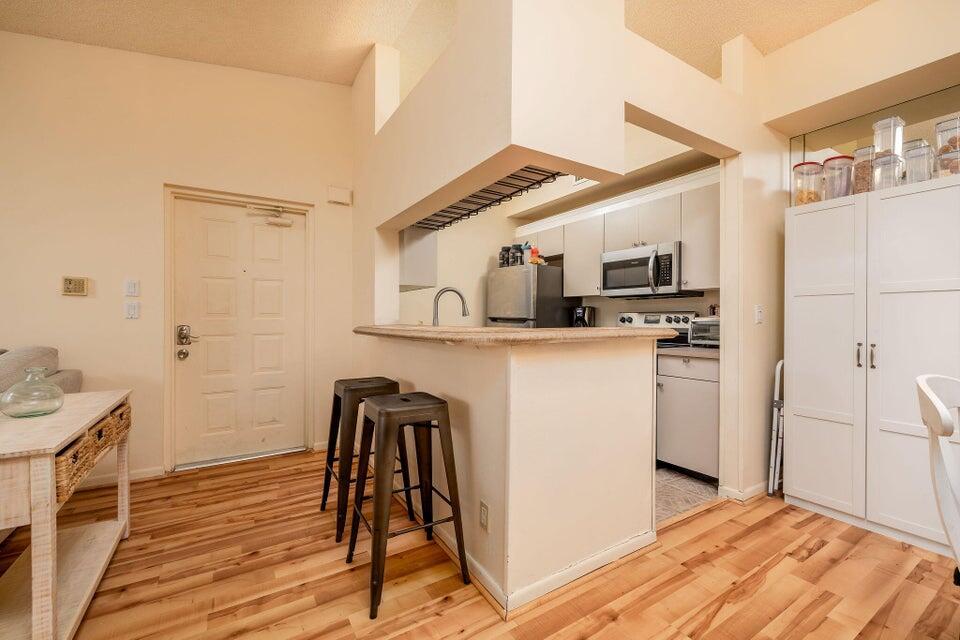 THE ANCHORAGE - Residential Lease