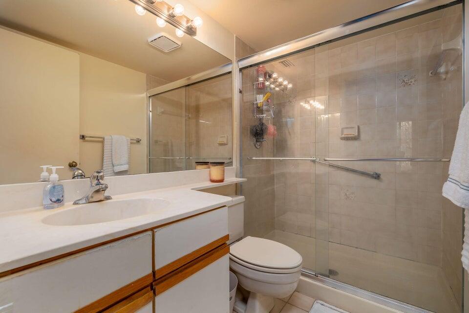 THE ANCHORAGE - Residential Lease