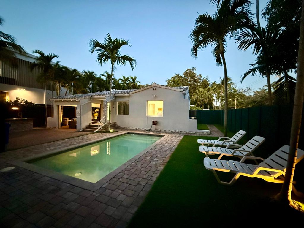 Photo of 700 NE 17th Way, Fort Lauderdale, FL 33304 (MLS # B26028452)