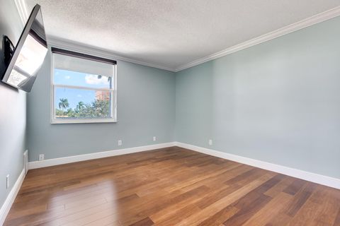 A home in Lake Worth Beach