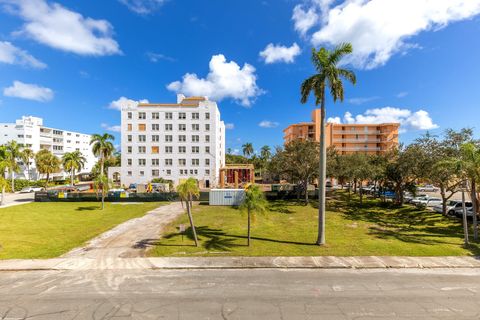 A home in Lake Worth Beach