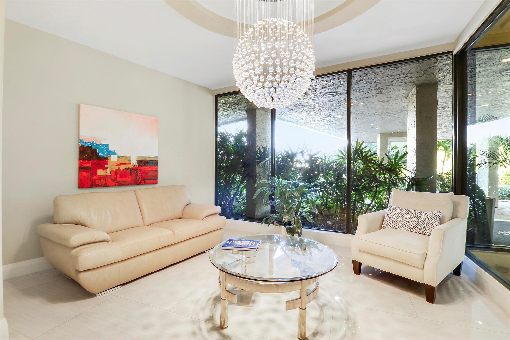 REGENCY HIGHLAND CLUB CON - Residential