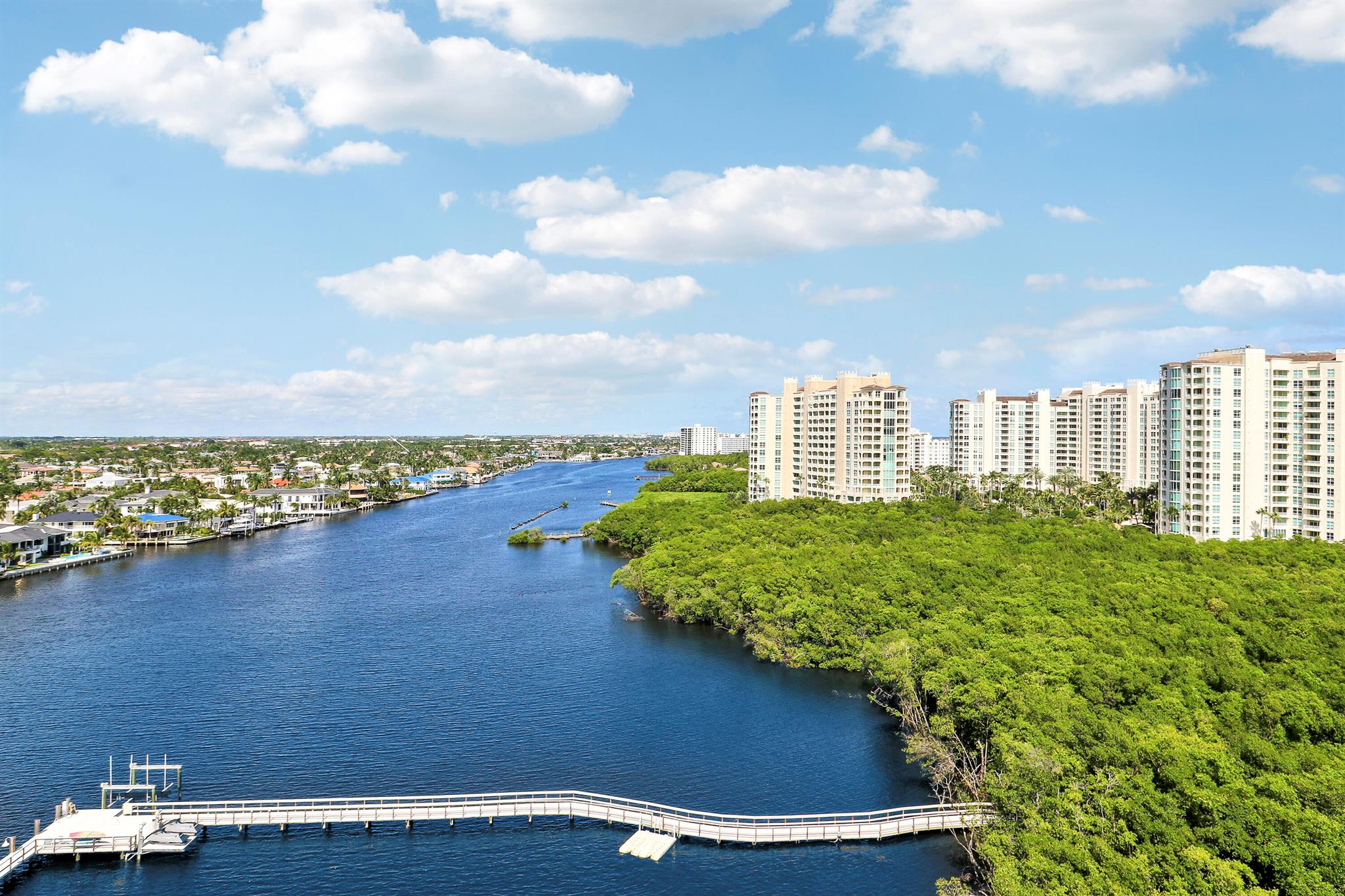 REGENCY HIGHLAND CLUB CON - Residential
