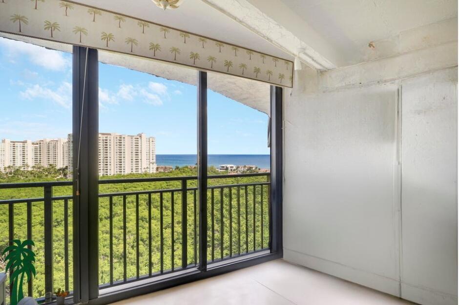 REGENCY HIGHLAND CLUB CON - Residential