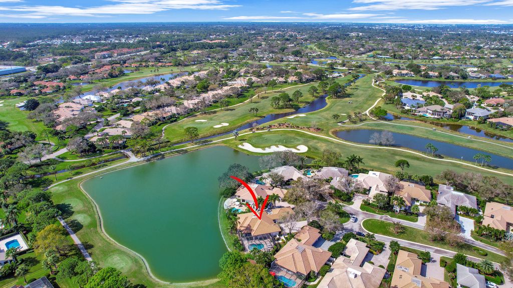 Photo of 5862 SE Oakmont Place, Stuart, FL 34997 (MLS # R10956139)