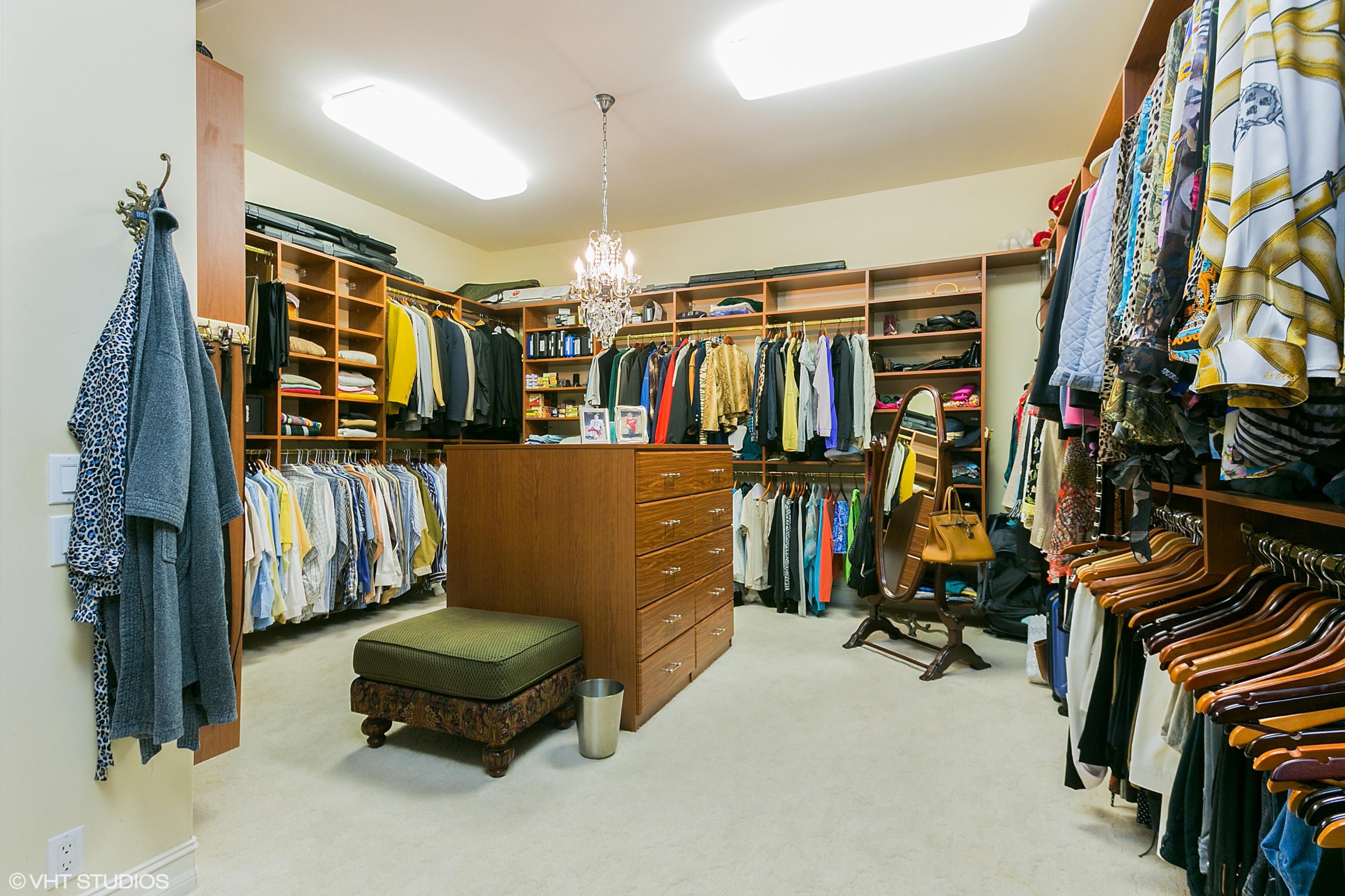 HARBOUR ISLES - Residential