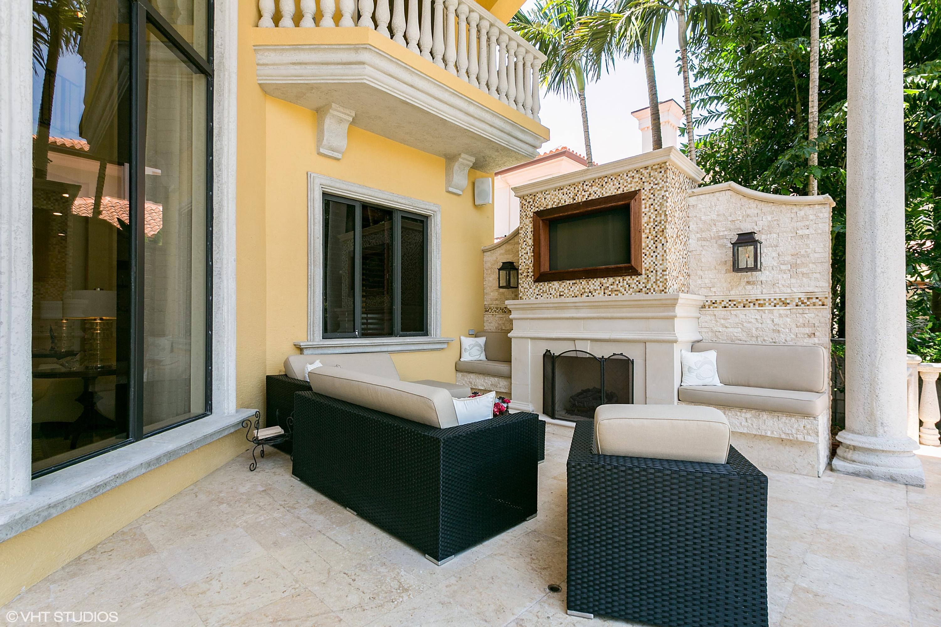 HARBOUR ISLES - Residential