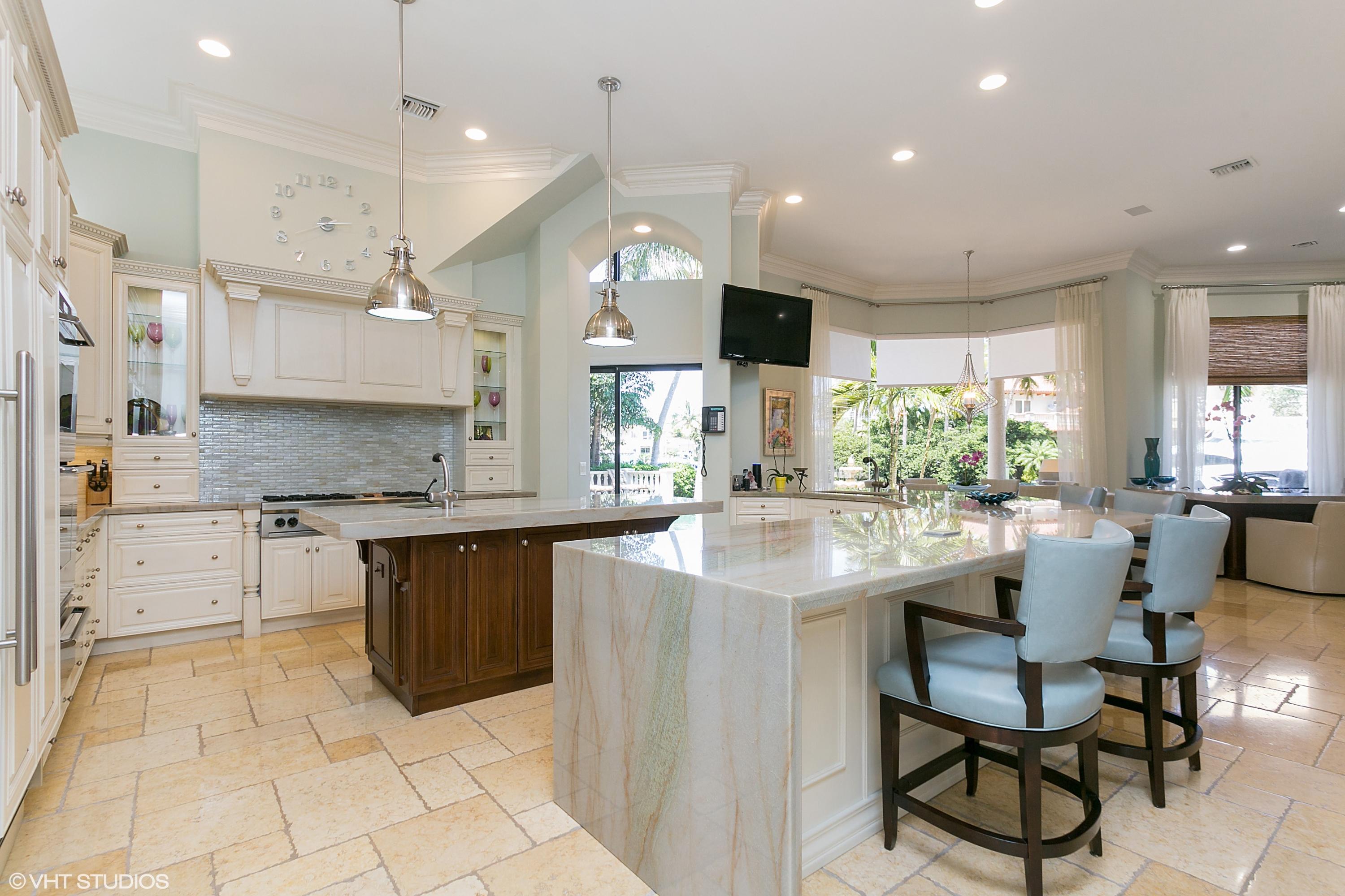 HARBOUR ISLES - Residential