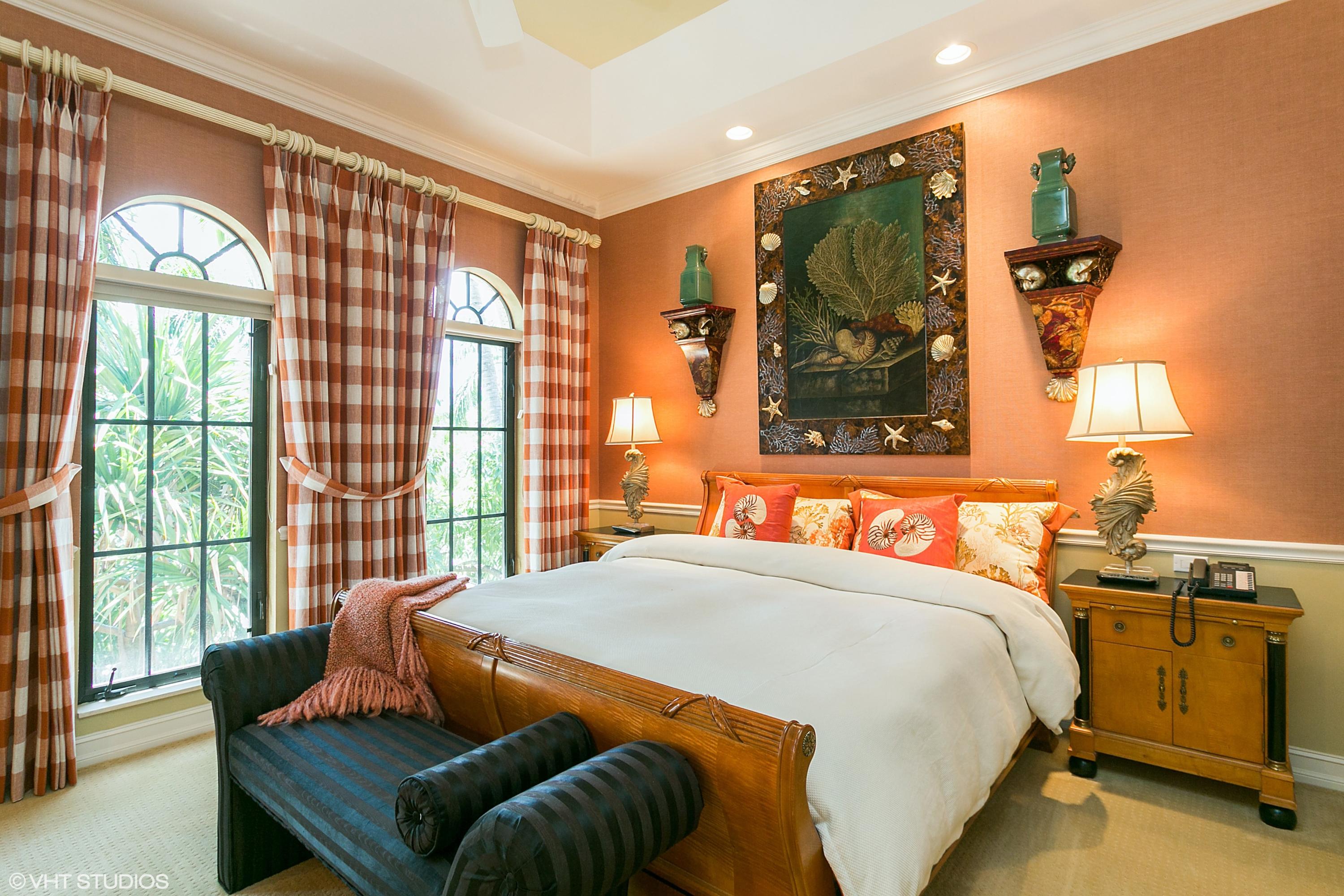 HARBOUR ISLES - Residential