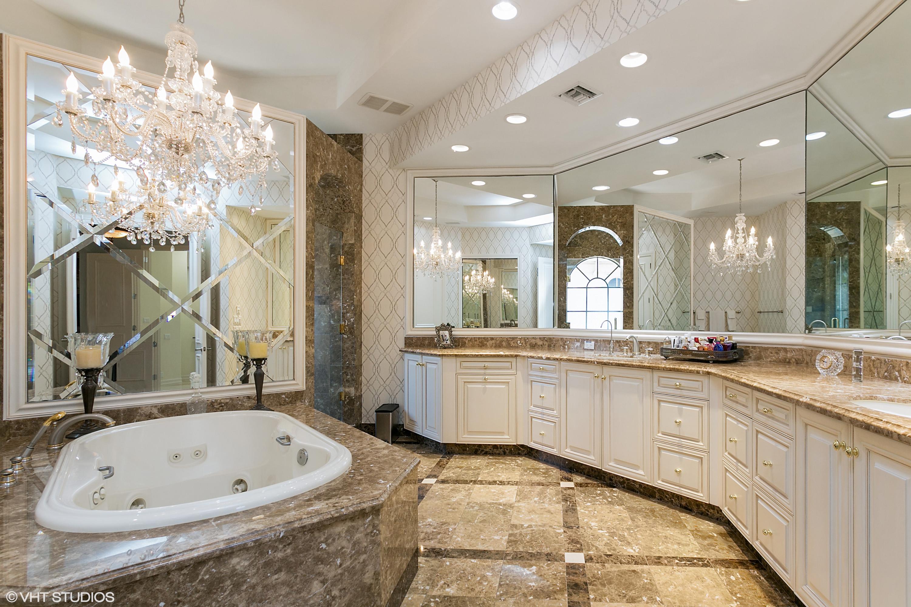 HARBOUR ISLES - Residential