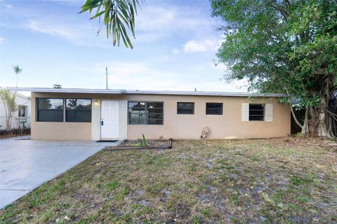 Single Family Residence in Fort Lauderdale FL 361 58th St St 1.jpg