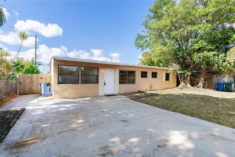 Single Family Residence in Fort Lauderdale FL 361 58th St St 2.jpg