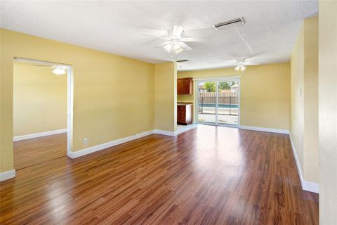 Single Family Residence in Fort Lauderdale FL 361 58th St St 5.jpg