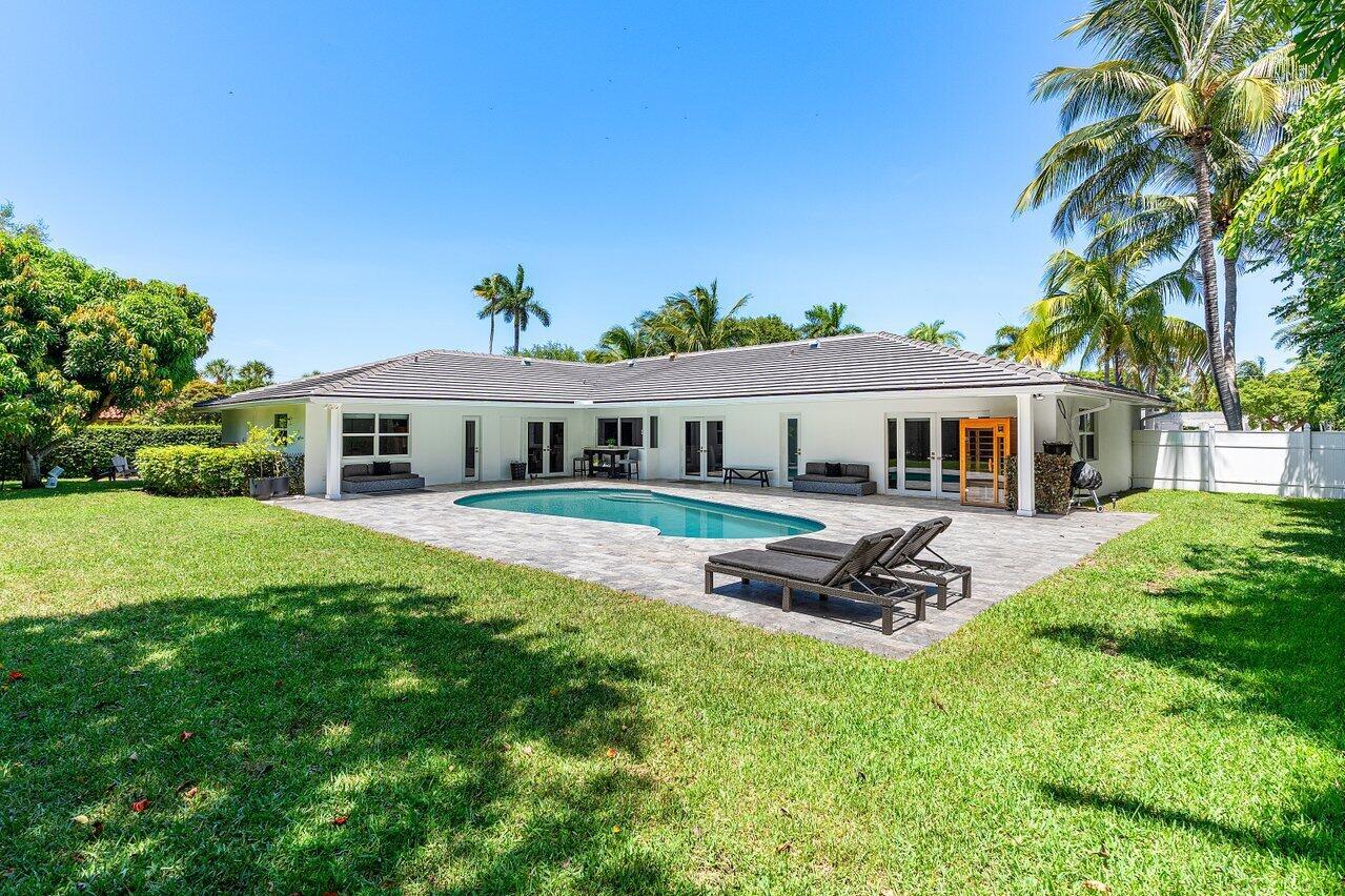 LAKE SHORE ESTS IN - Residential